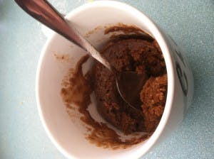  Abc Open Riverland/ CC BY 2.0
Add some cocoa powder to give your mug muffin a chocolate twist.