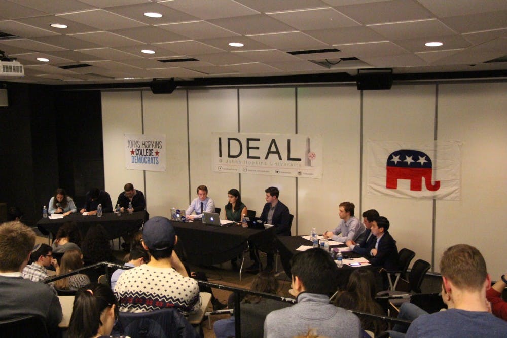 EDA INCEKARA/PHOTOGRAPHY STAFF
Participants debated the Iran nuclear deal, Trump’s travel ban and freedom of speech on campus.