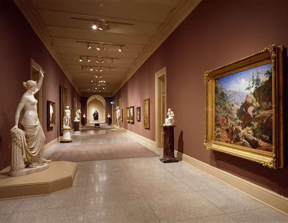 exhibit-hallway-at-the-national-museum-of-american-art-washington-dc