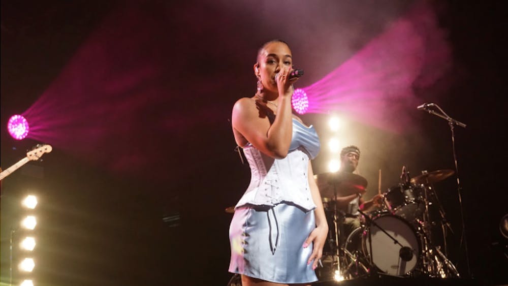 COURTESY OF AKEIRA JENNINGS
Jorja Smith delivered a raw and powerful performance alongside Kali Uchis at The Anthem