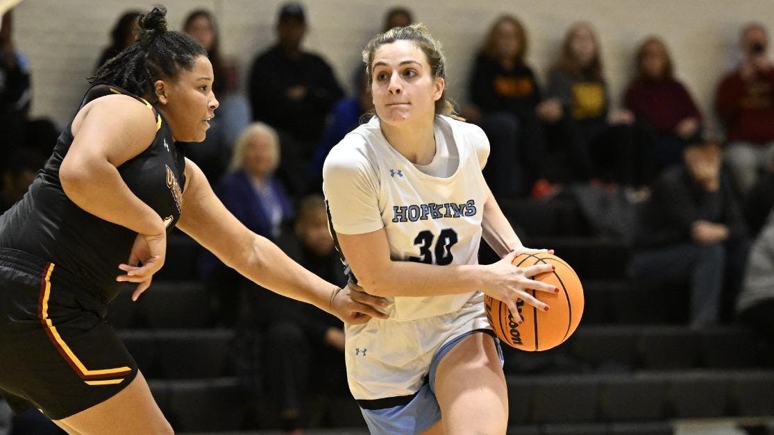 COURTESY OF HOPKINSSPORTS.COM
Men’s and women’s basketball both extended their winning streaks with huge wins over the weekend.