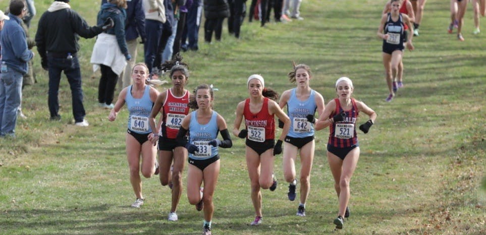 HOPKINSSPORTS.COM
The Hopkins women’s and men’s cross country teams advance to the National Championship race after impressive performances by all runners. 