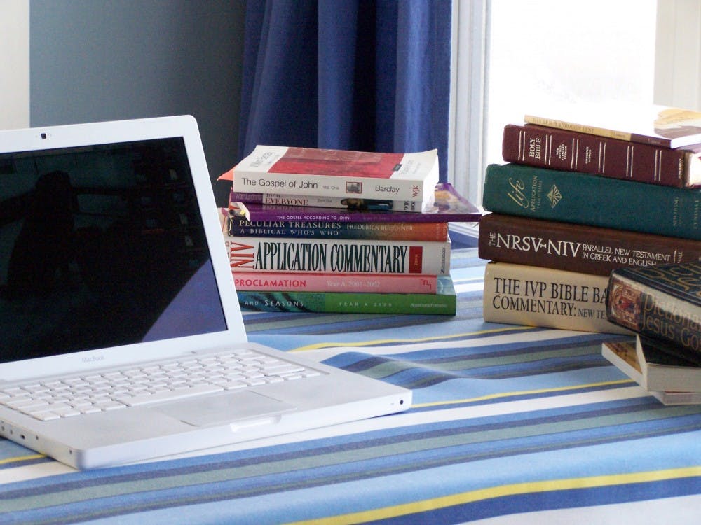 CATHY STANLEY-ERICKSON/ CC BY-ND 2.0
Don’t let procrastination prevent you from being productive, or all the books and homework will pile up.