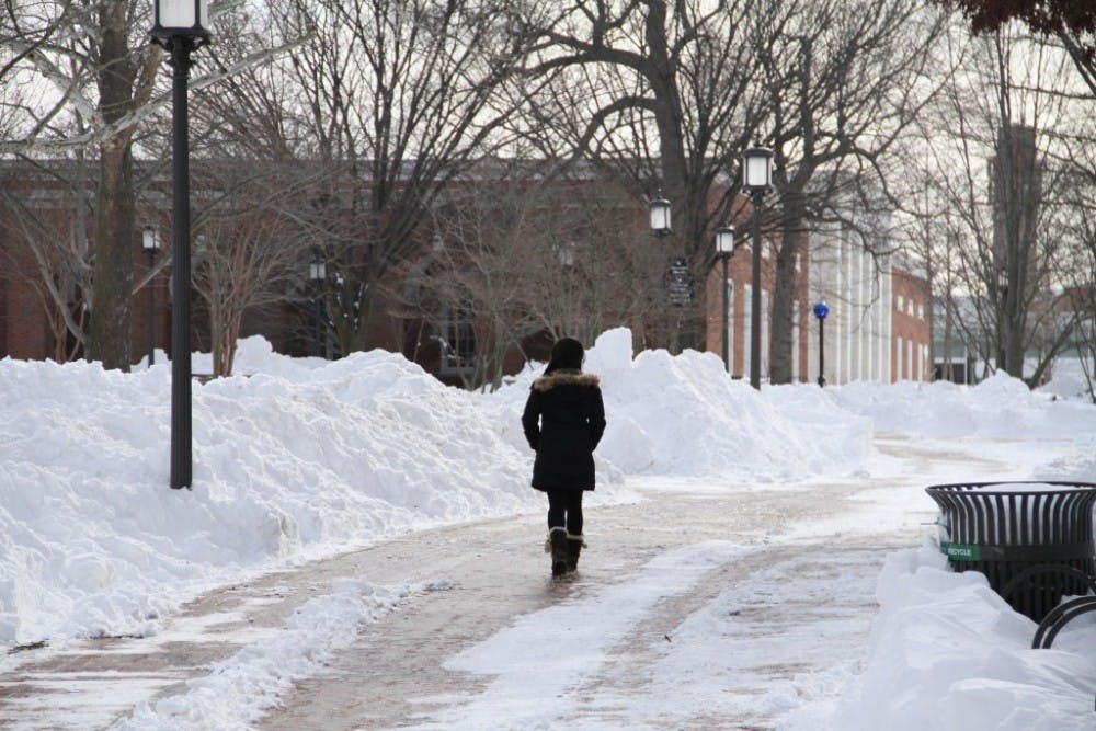  LEON SANTHAKUMAR/PHOTOGRAPHY EDITOR