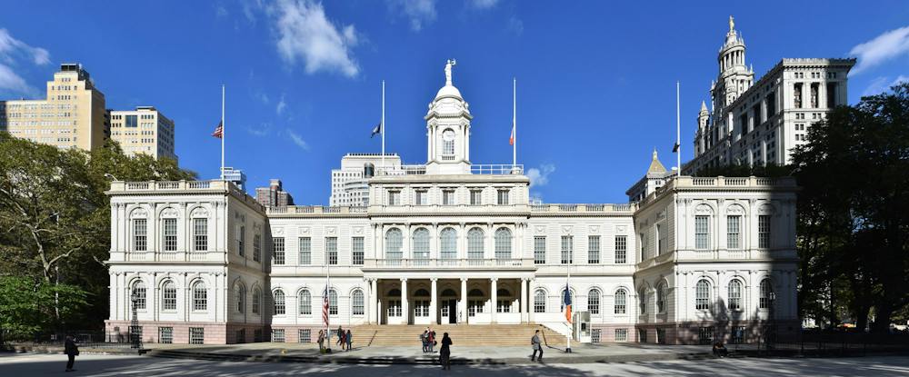 new-york-city-hall-exterior-october-2016