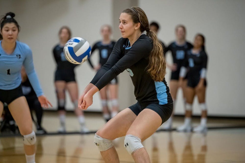 HOPKINSSPORTS.COM
Volleyball pushed their unbeaten streak to 14 games this weekend.