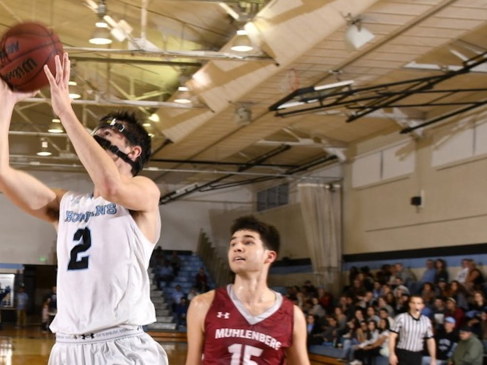 HOPKINSSPORTS.COM
Freshman guard Joey Kern scored a career-high 17 points to lead the Jays.