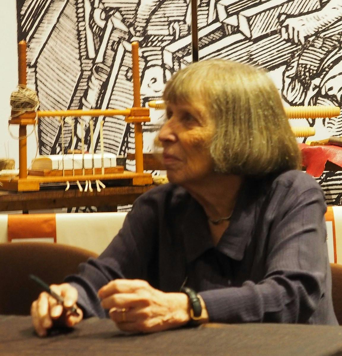 SLOWKING4/CC BY-SA 3.0
Linda Pastan’s poem “Why Are Your Poems So Dark?” strongly resonated with Tuschman as a child.