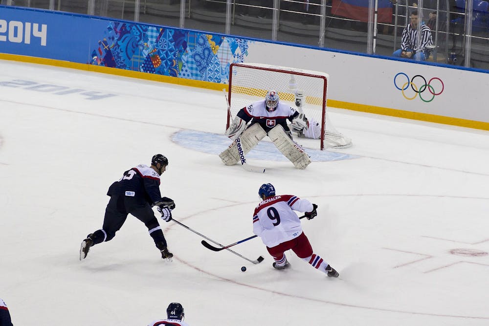ice-hockey-at-the-2014-winter-olympics-mens-tournament-czech-republic-vs-slovakia-2