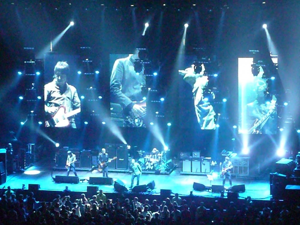 Angela N./CC-BY-2.0
Oasis playing a concert at the Patriot Center in Fairfax, Va. in 2008.