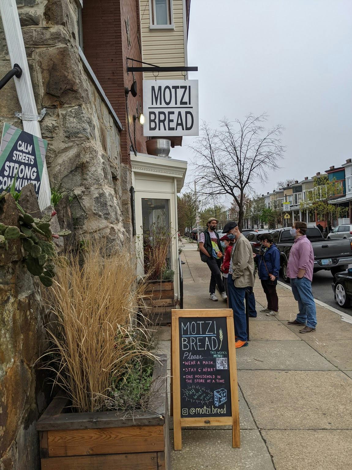 COURTESY OF ARIELLA SHUA
Stop by Motzi Bread on Wednesdays, Thursdays and Sundays for some delicious, locally-sourced baked goods.&nbsp;