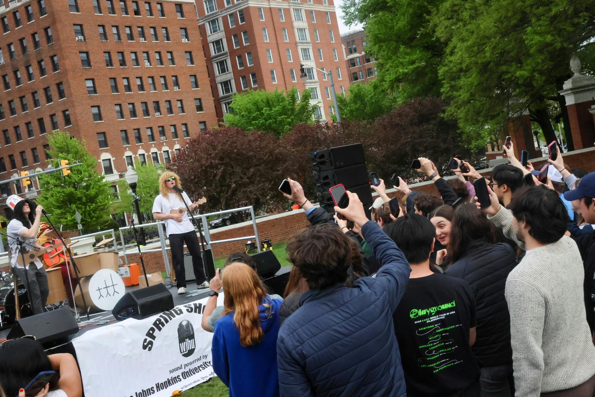 STEVEN SIMPSON / PHOTO EDITOR
Comic rock group Short, Medium, Tal makes their debut performance, playing air-ukulele to Hawaiian musician Israel Kamakawiwo’ole’s cover of “Somewhere Over the Rainbow” moments before transitioning into the harsh “Bulls on Parade” by Rage Against the Machine. &nbsp;
