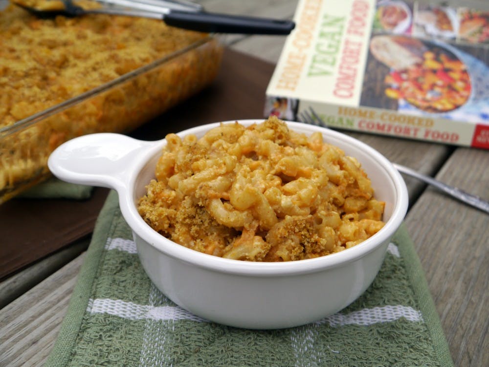 Kelly Garbato/ CC BY-NC-ND 2.0 In the South, baked macaroni and cheese is popular on Thanksgiving.