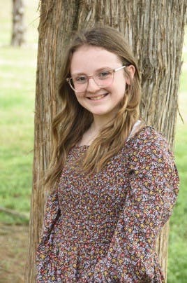 Lyla%2520Banish%2520Large