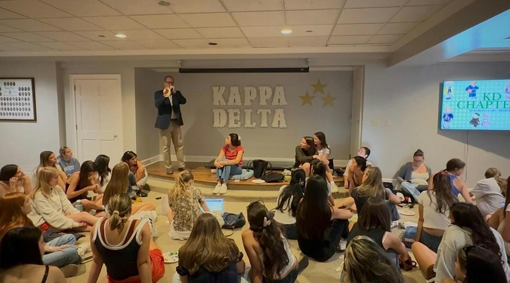 Kappa Deltea Rosh Hashanah Seder.jpg