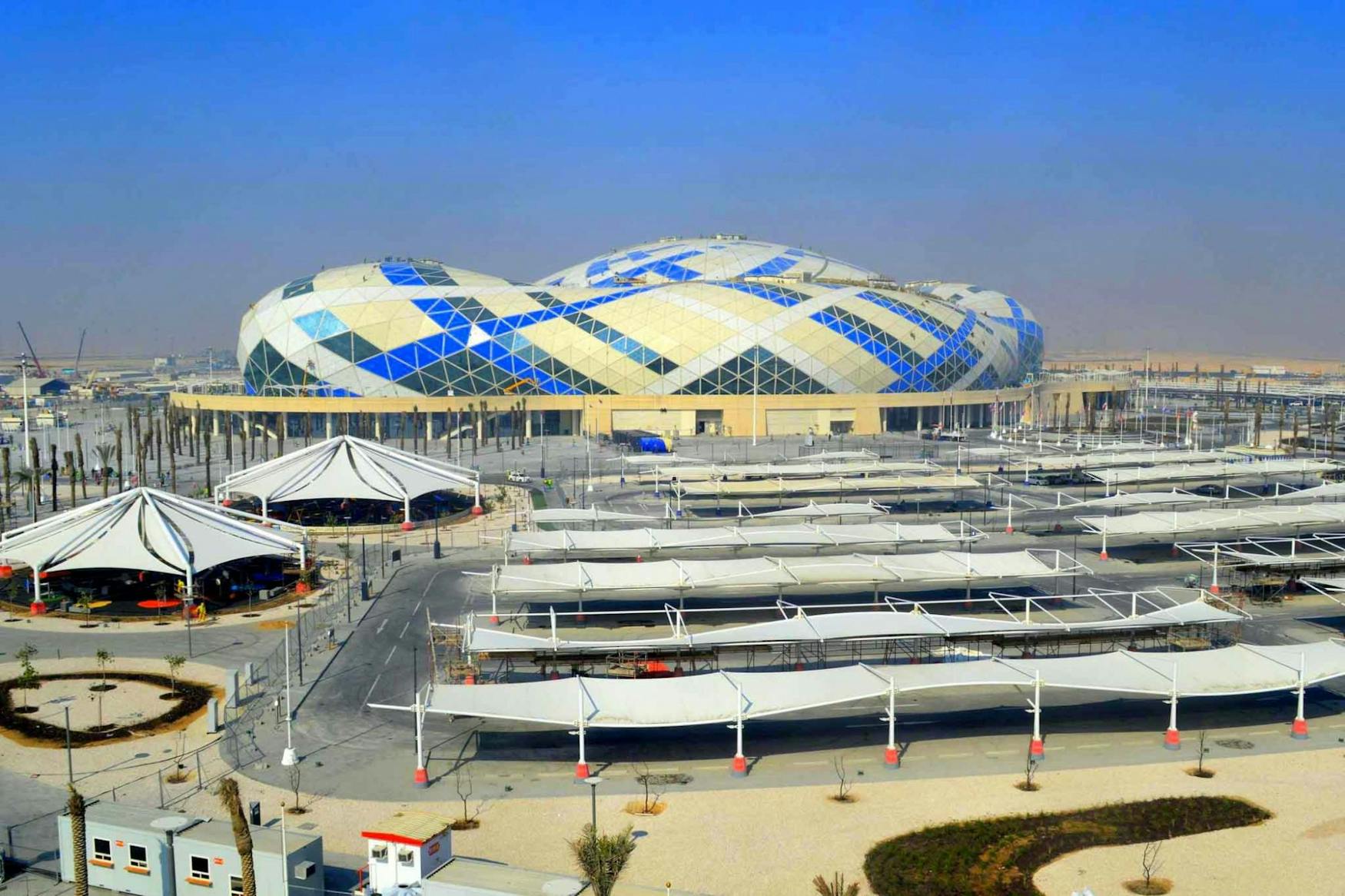 Lusail Sports Arena Landscape Creative Commons.jpg