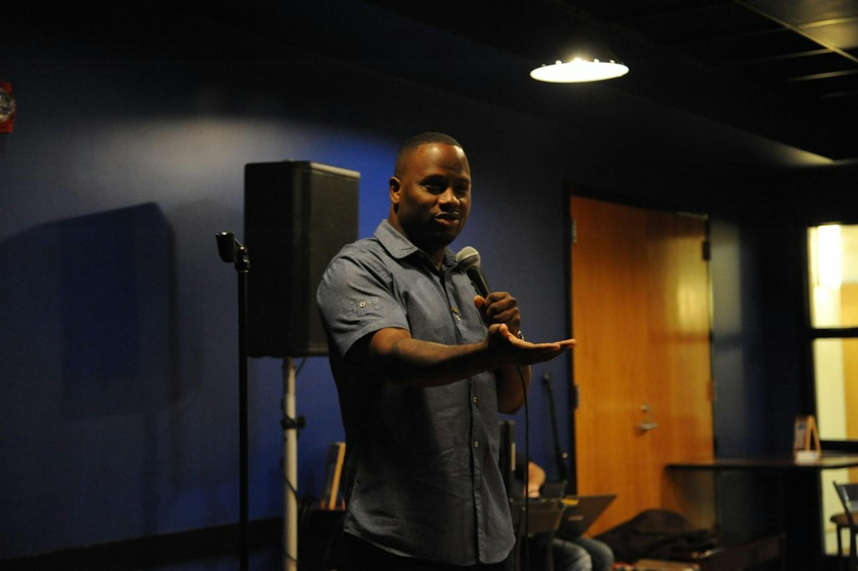 CONFRONTING TABOOS: On Friday night, comedian Arvin Mitchell, who is popular in the college circuit, performed a stand-up routine confronting social issues through comedy.