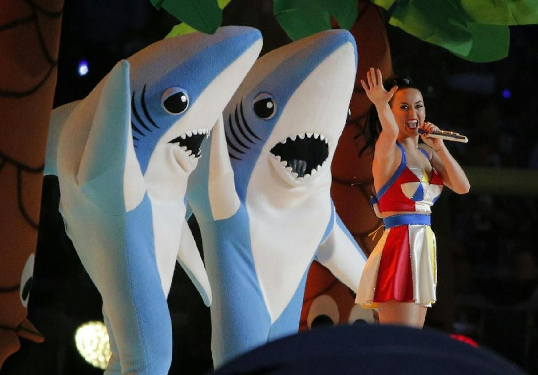 LEFT SHARK: One of Perry’s notable dancers was left shark, right shark’s clear superior.