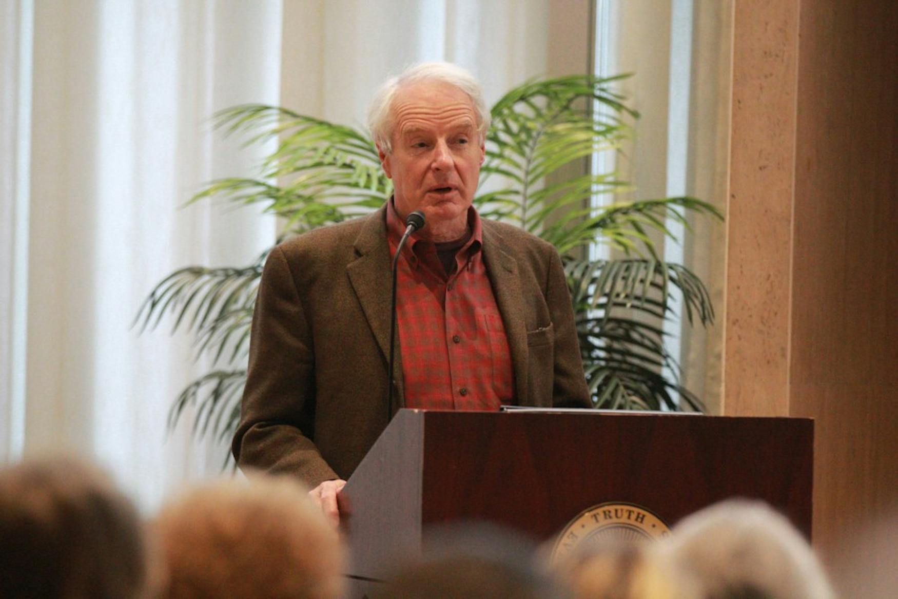 Adam Hochschild spoke about World War I and the illusions that allowed it to begin easily on Monday in the Rapaporte Treasure Hall.