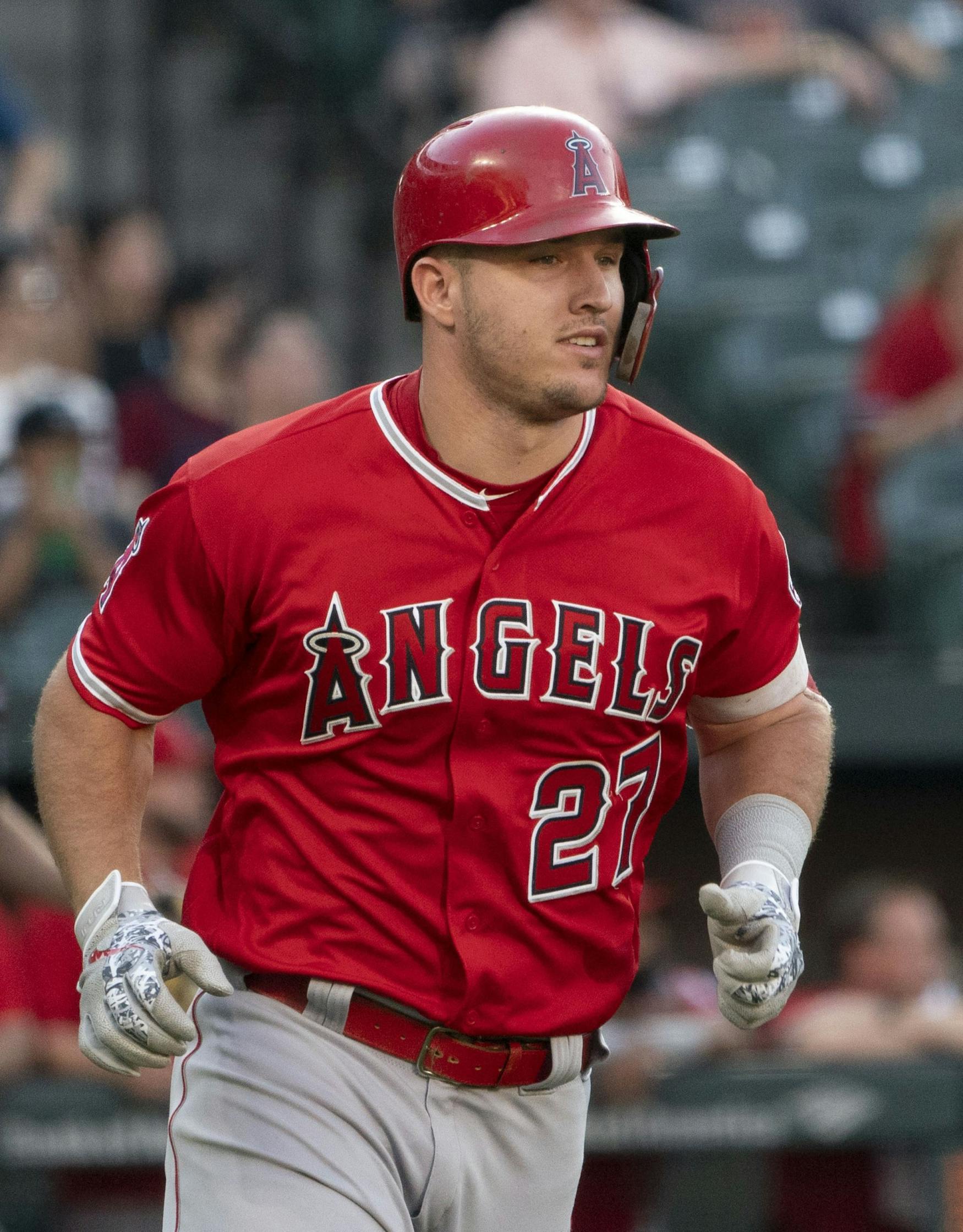 Mike_Trout_2018_Creative_Commons.jpg