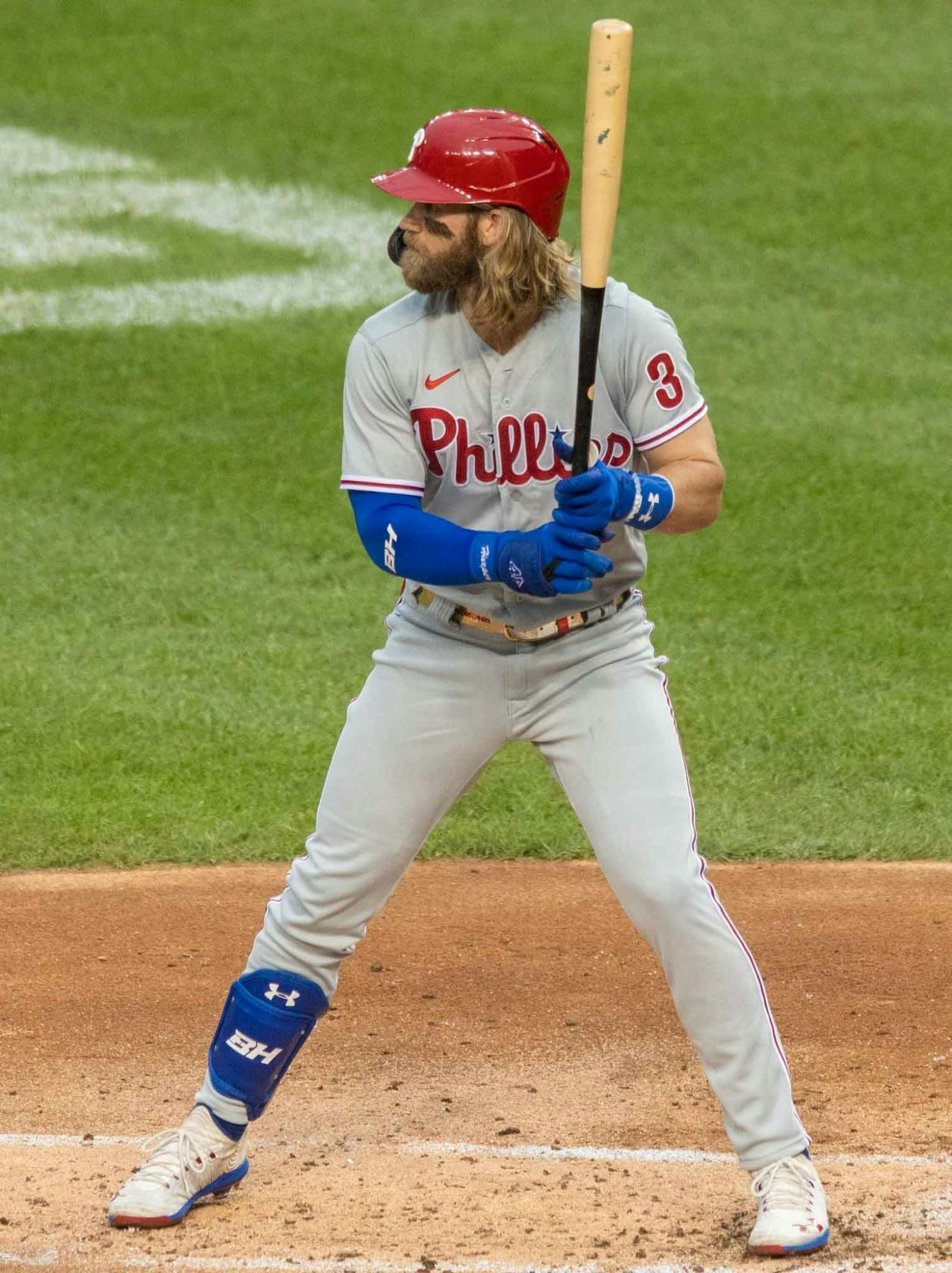 Bryce_Harper_Nationals_vs._Phillies_at_Nationals_Park,_August_25,_2020_(All-Pro_Reels_Photography)_(50271580782)_(cropped).jpg