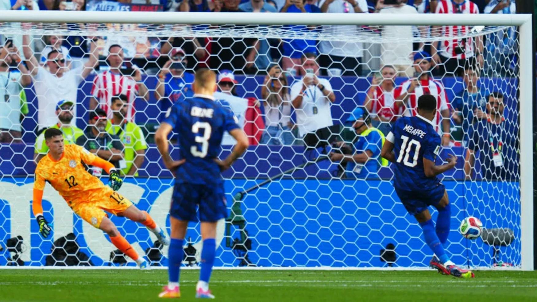 mbappe free kick.webp