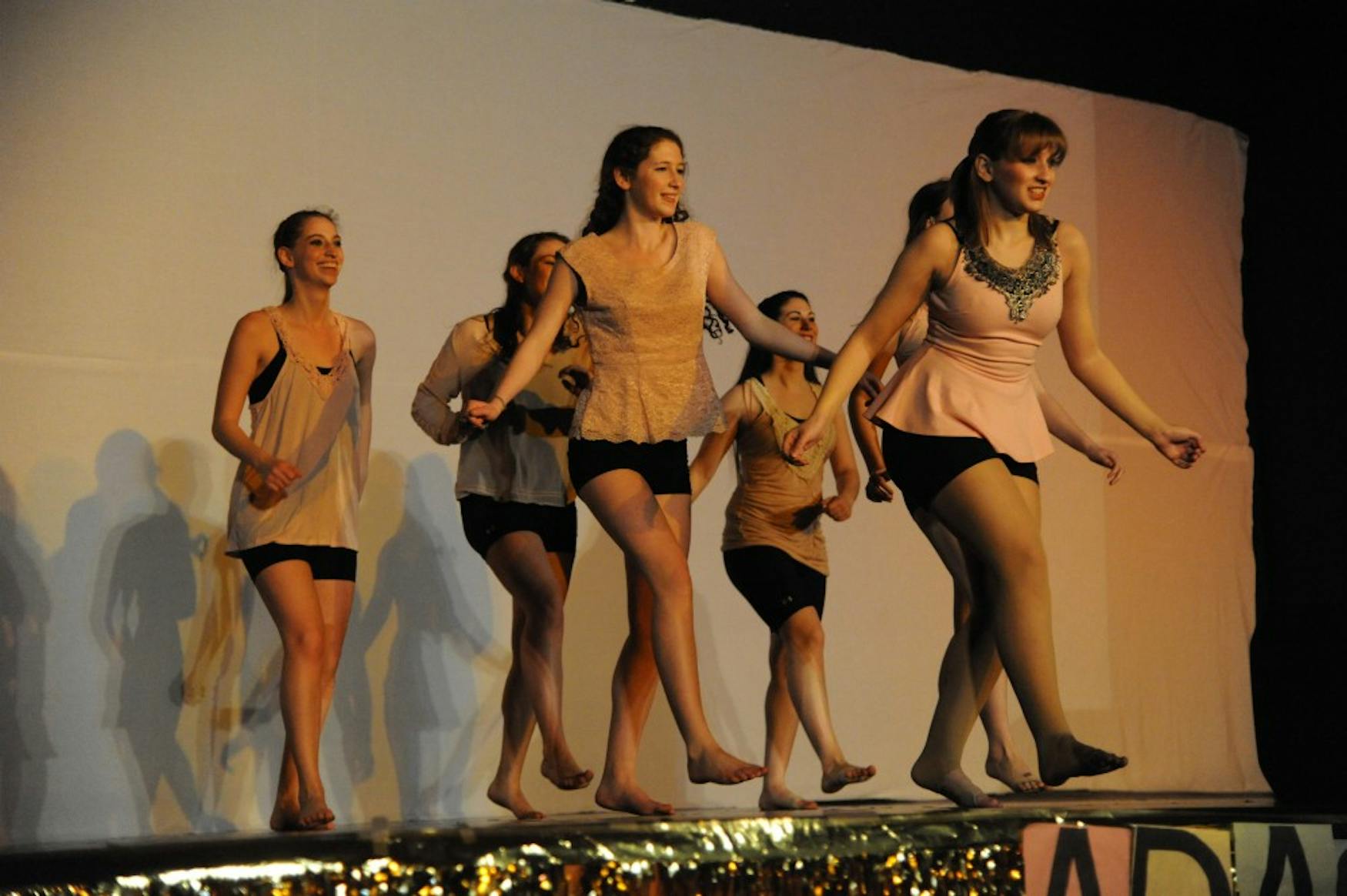 ALL TOGETHER NOW: “Time of My Life,” choreographed by Allison Lawsky ’15 focused on the group aspects of dance.