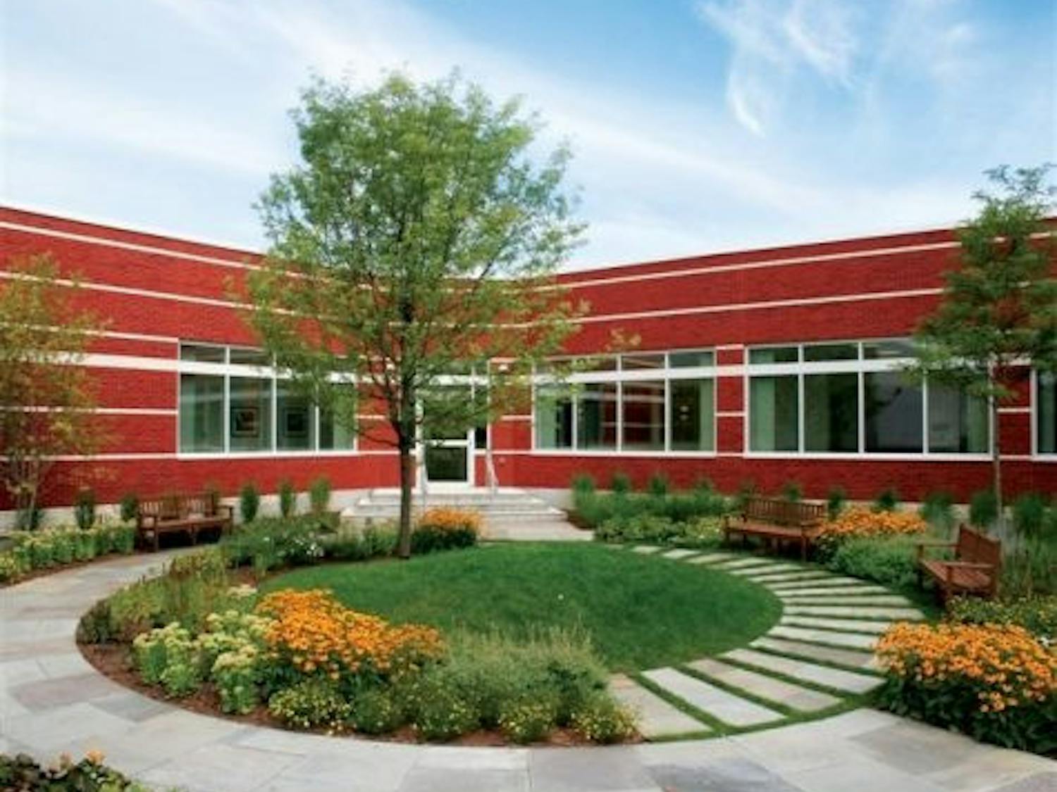 4.a-Porter-475x416-1