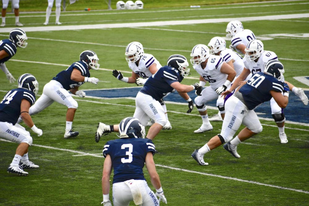 <span class="photocreditinline">MAX PADILLA/THE MIDDLEBURY CAMPUS</span><br />Middlebury football lost 21–0 to Amherst on Saturday, Oct. 6 during Fall Family Weekend.