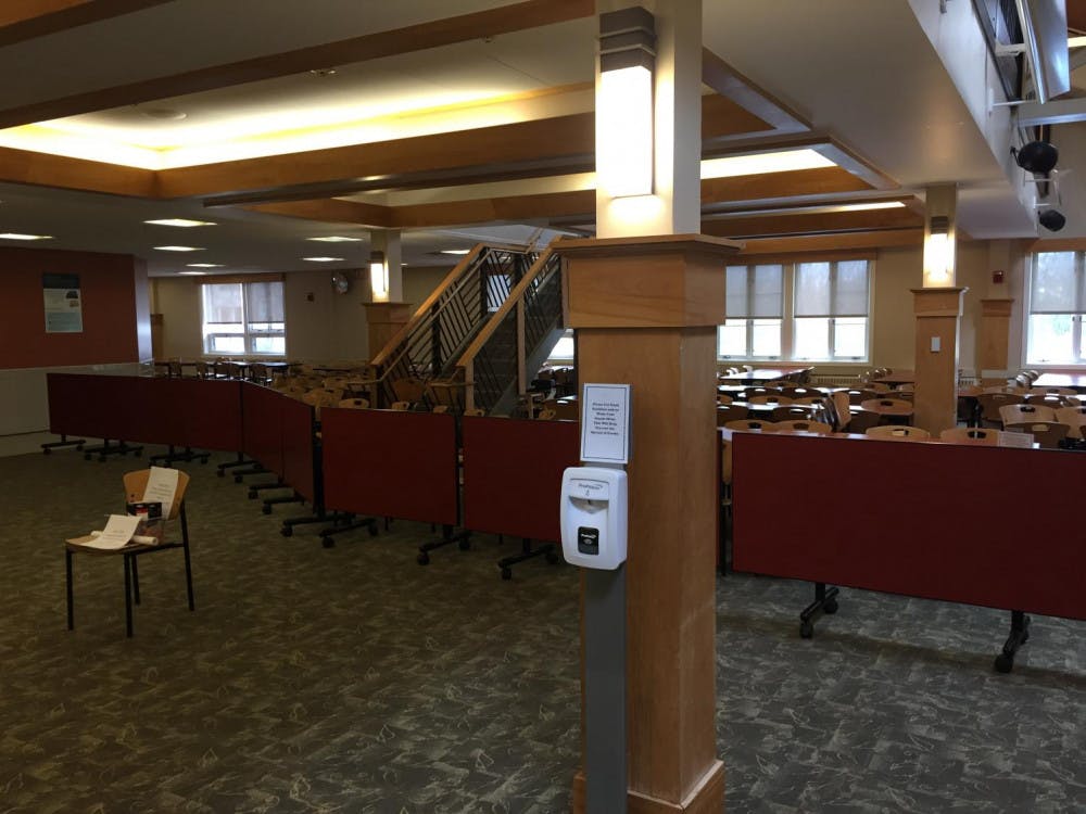 <span class="photocreditinline">COURTESY OF DAVID DONG</span><br />To promote social distancing, students are no longer permitted to eat inside Proctor dining hall.