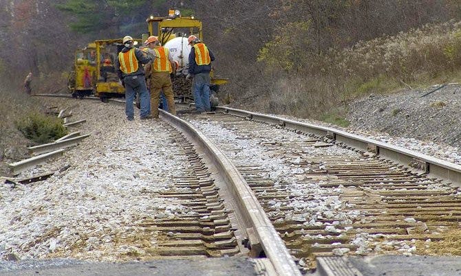 Middlebury_rail_spur_t670