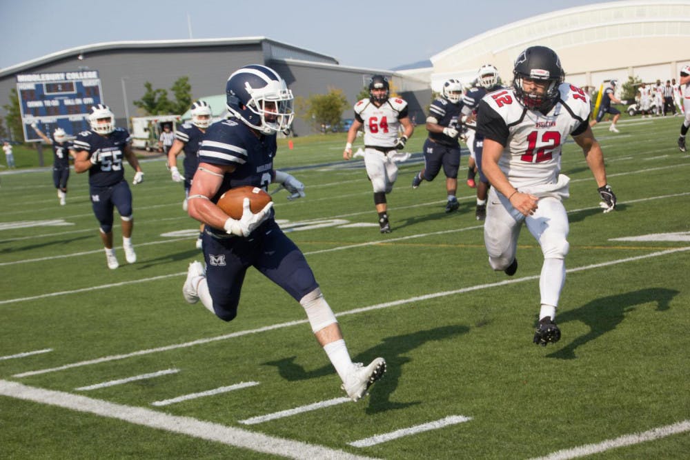 Football.Emma-Stapleton