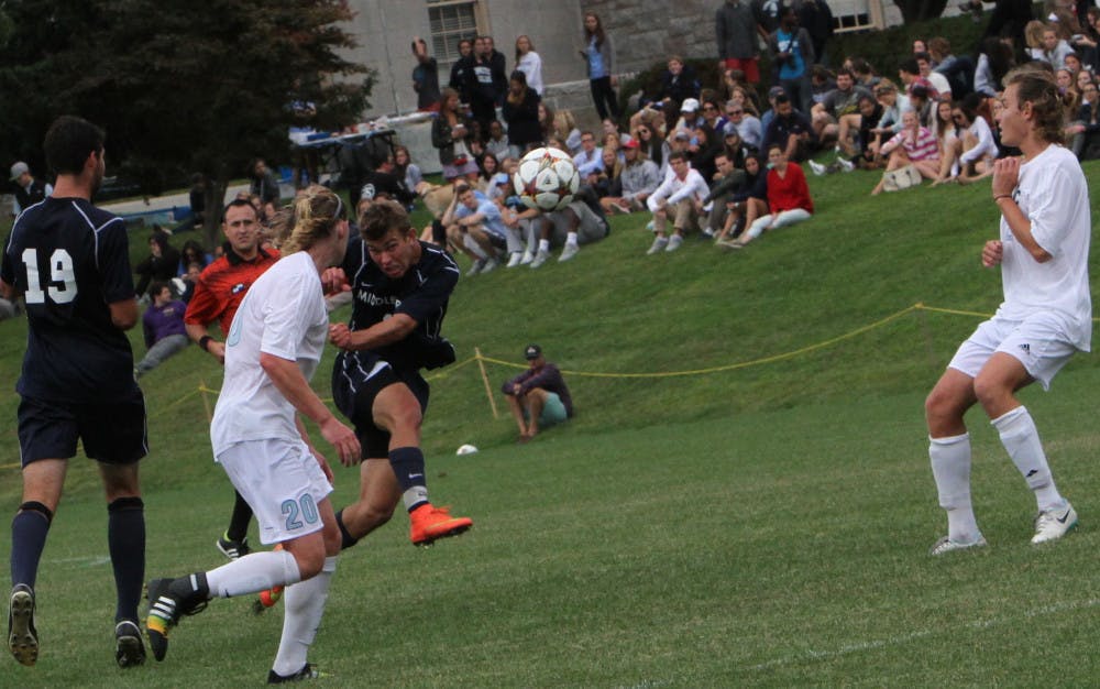 adamglaservolleysashotoverthegoalinthe2ndhalfalreadyhavingscored