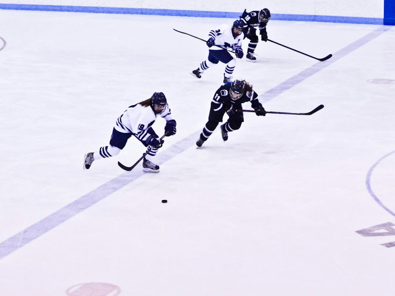 WomensHockey-PaulGerard-Color-6-of-9