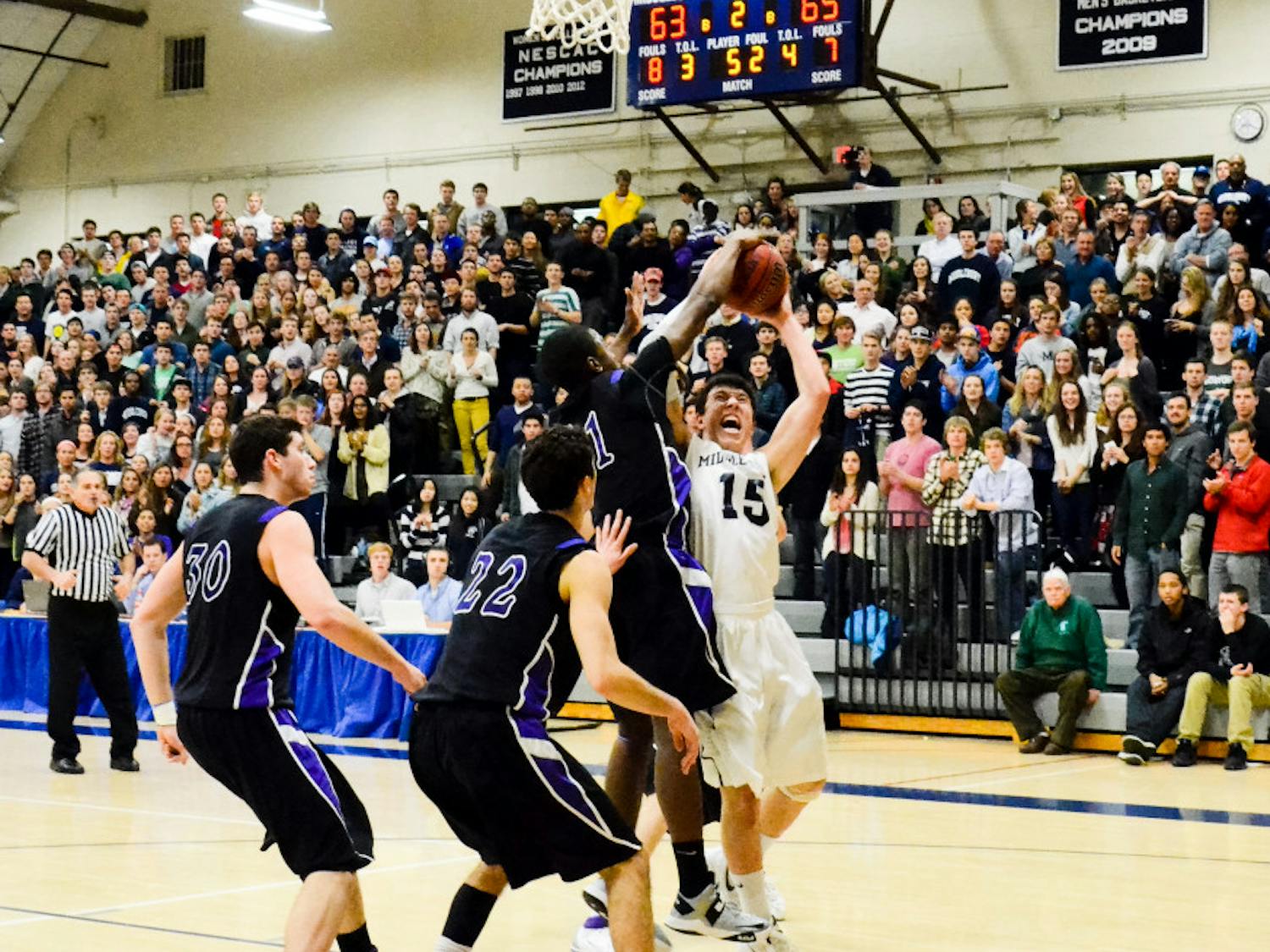 MensBasketball_JessicaMunyon_color-26-of-39