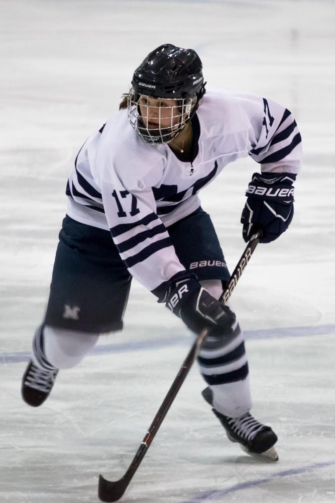 womenshockey_borenstein