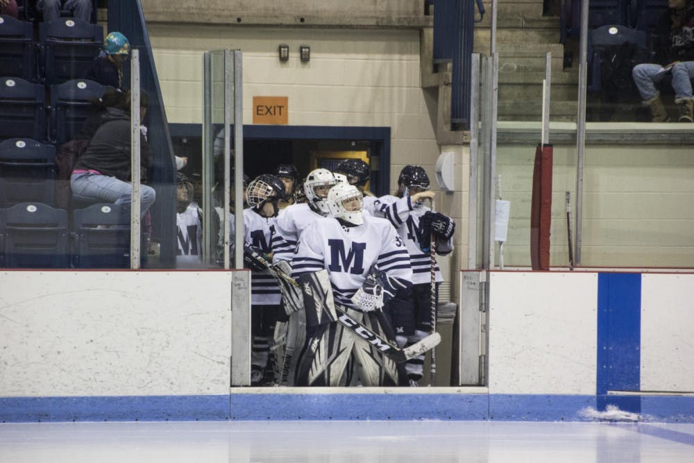 womenshockey_stapleton