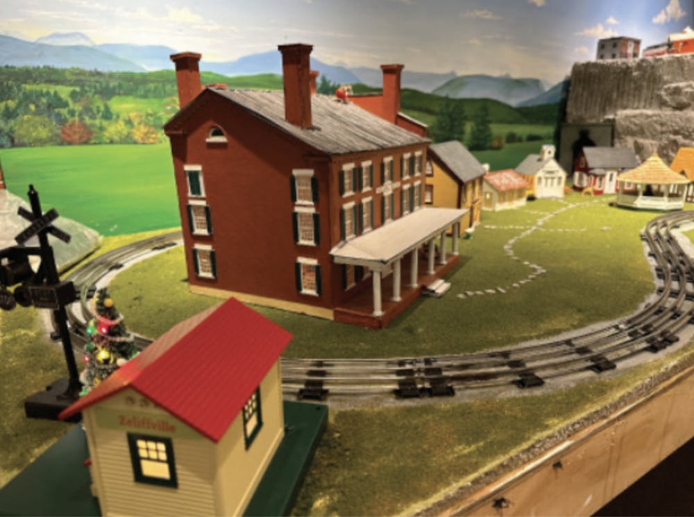 The Lionel train exhibit recently concluded its 30th Anniversary celebration at the Henry Sheldon Museum.