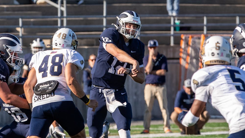 Brian Moran '26 throws a pass during this weekend's gama against Trinity.