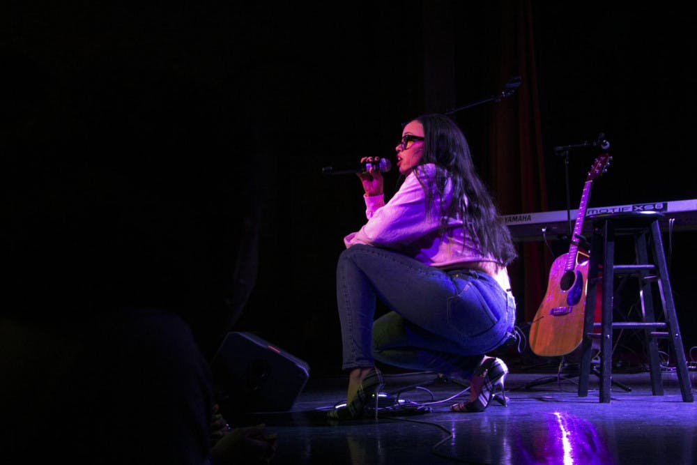 elle_warner_emma_stapleton_web