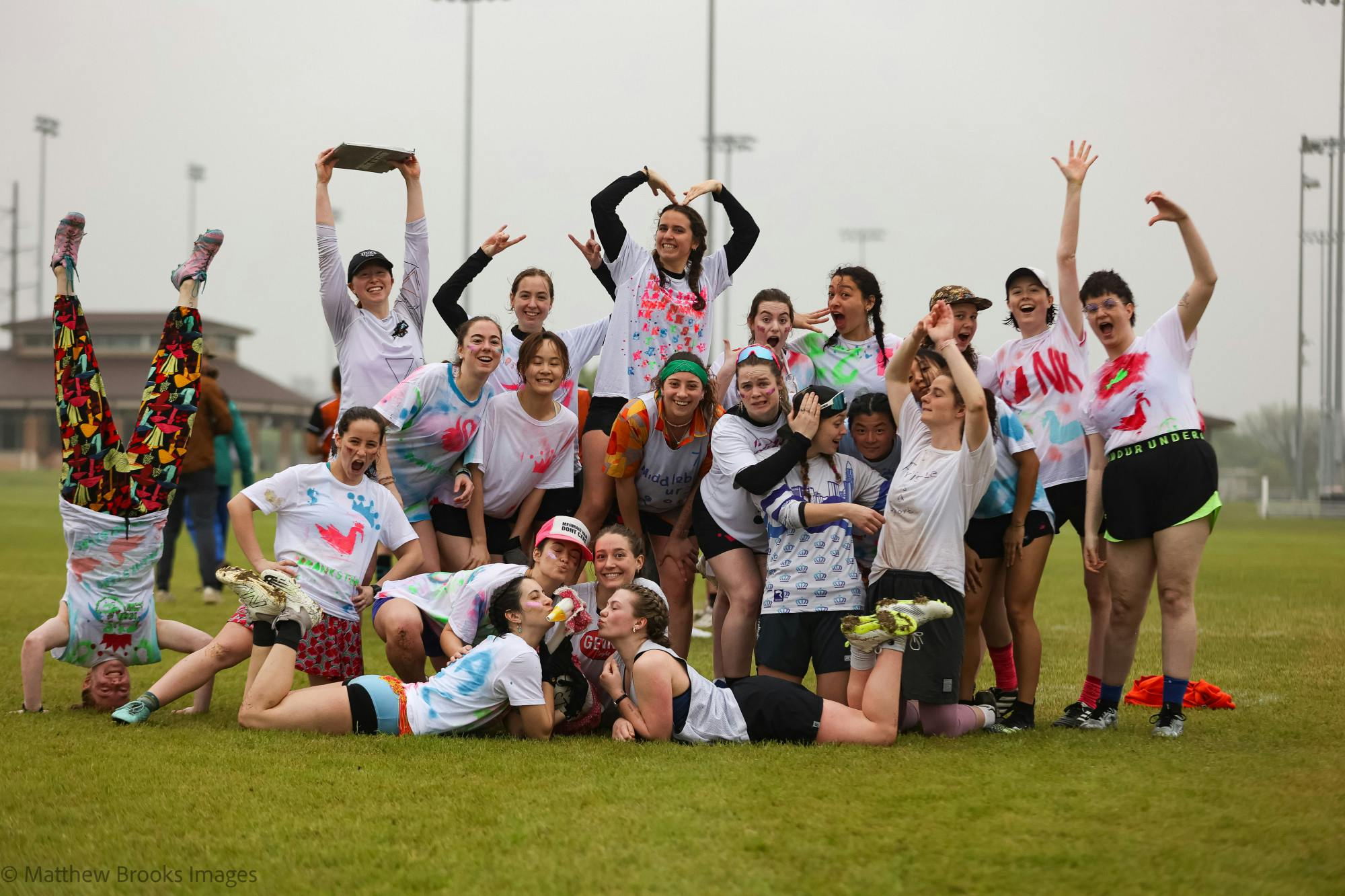 ultimate frisbee - women.jpg