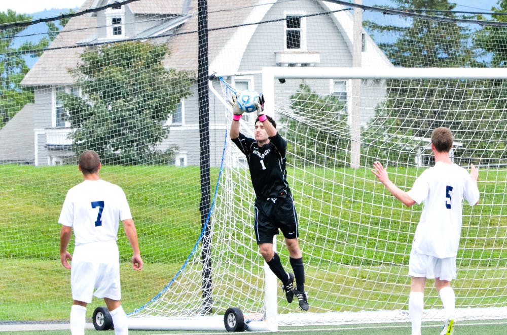 Mens-Soccer_Jessica-Munyon_Color-5-of-18