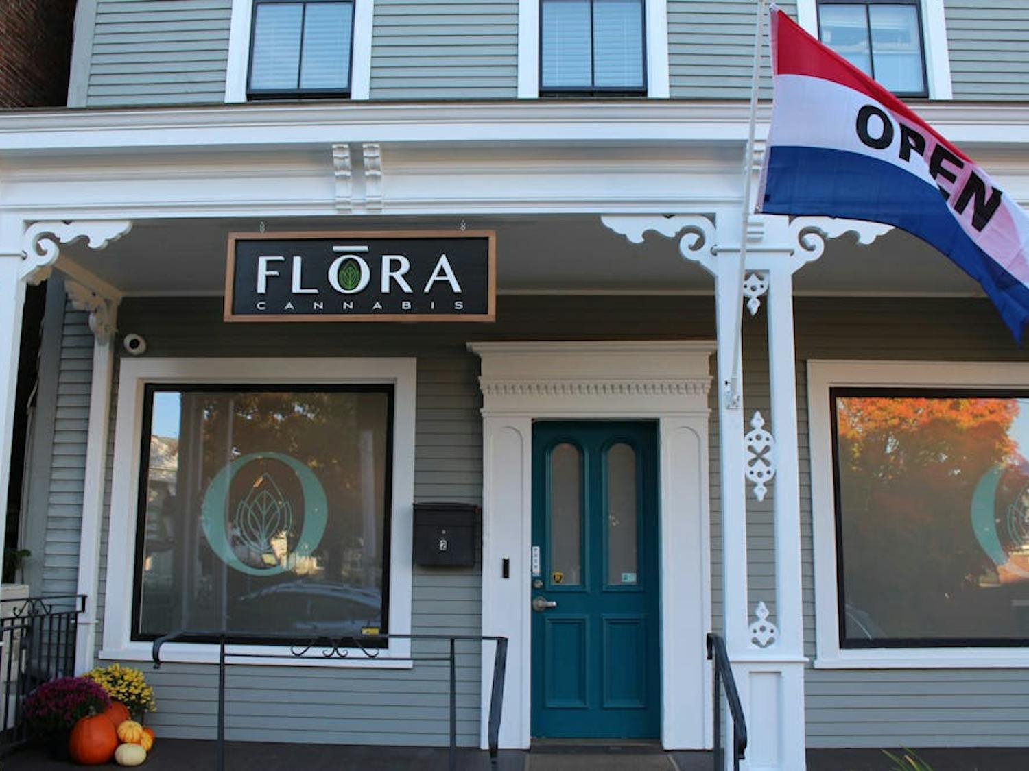 Flora Weed Store.jpg