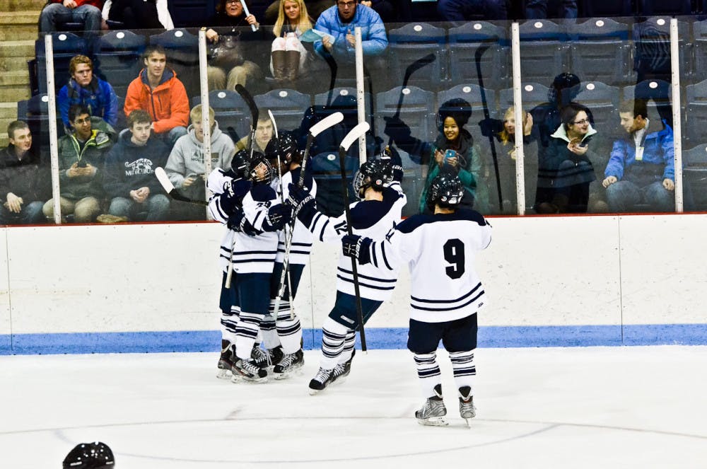 MensHockey_PaulGerard_Color-8-of-12