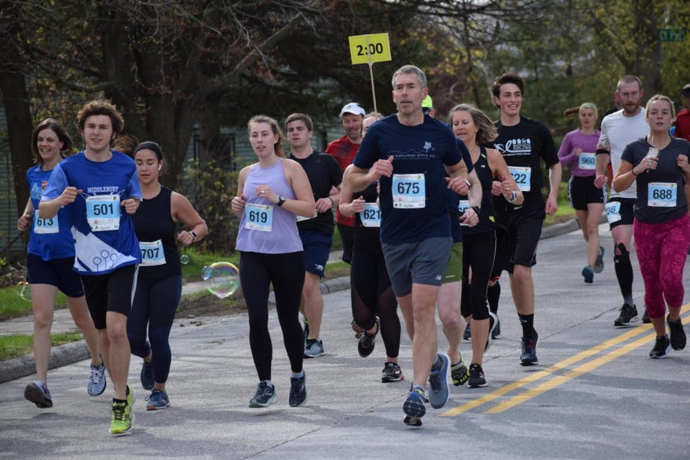 <span class="photocreditinline"><a href="https://middleburycampus.com/39367/uncategorized/benjy-renton/">BENJY RENTON</a></span><br />Middlebury Maple Runners race towards a sweet finish.