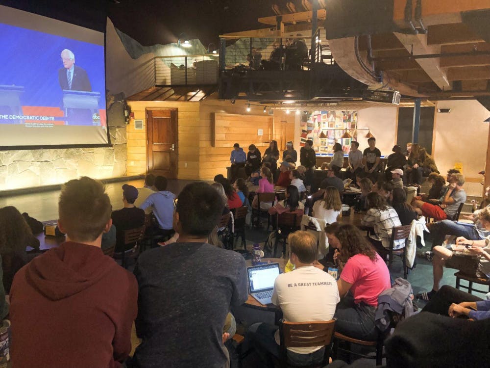<span class="photocreditinline"><a href="https://middleburycampus.com/43248/uncategorized/max-padilla/">MAX PADILLA</a></span><br />Students gathered in McCullough student center to watch the Democratic presidential hopefuls talk about their platforms.