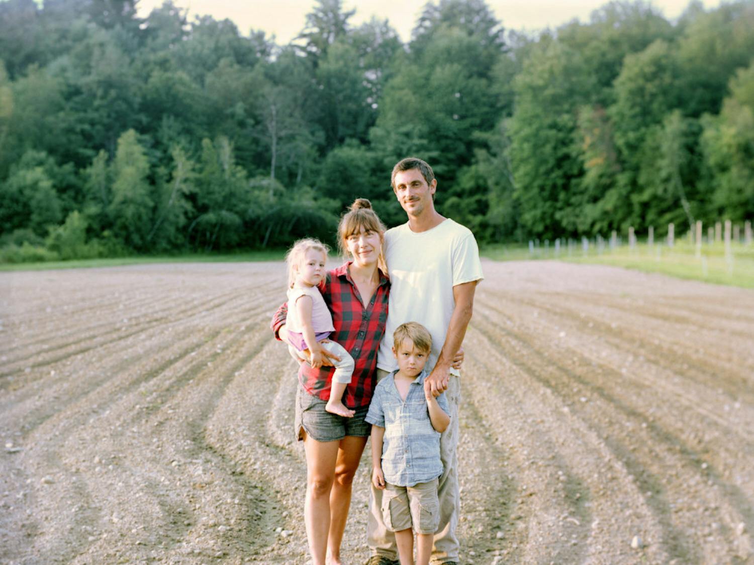 4.a.-Farming-Family