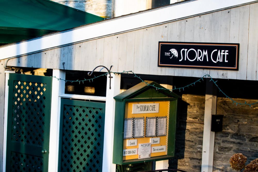 Storm-Cafe-Color