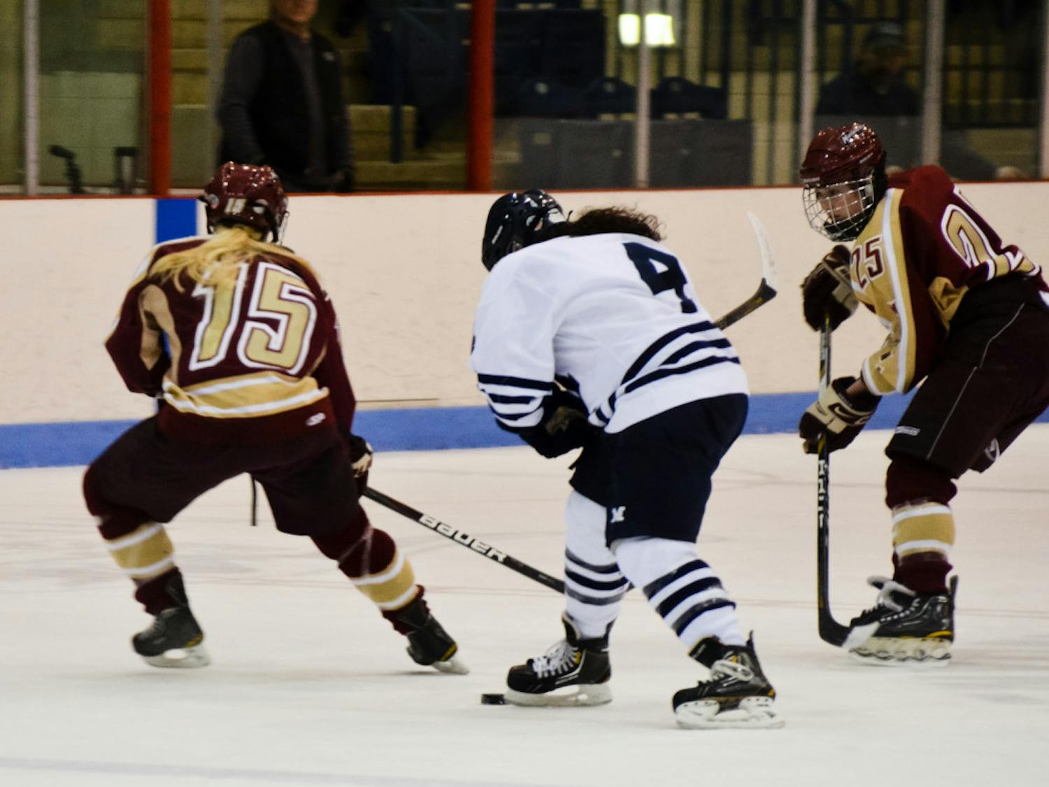 WomensHockey_JessicaMunyon_color-4-of-4