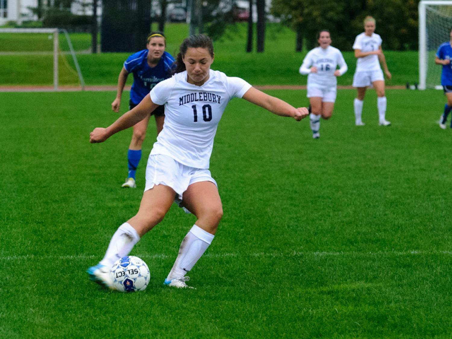 WomenSoccer-Jiayi-Zhu-color-6-of-19